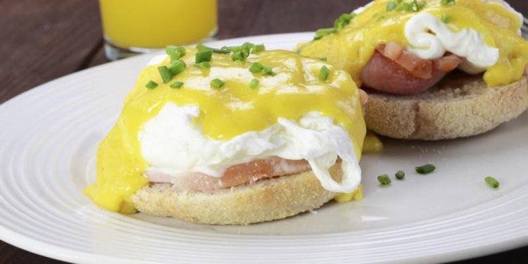 Calories in Eggs Benedict