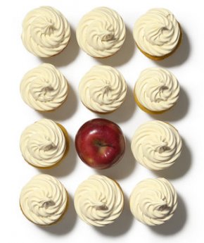 11-cupcakes-one-apple