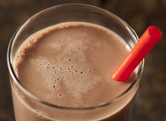 chocolate milk - 10 best products for weight loss