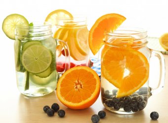 detox liquid - 10 best beverages for losing weight