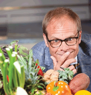 dietitian Alton Brown discusses dieting and his Four-List Process